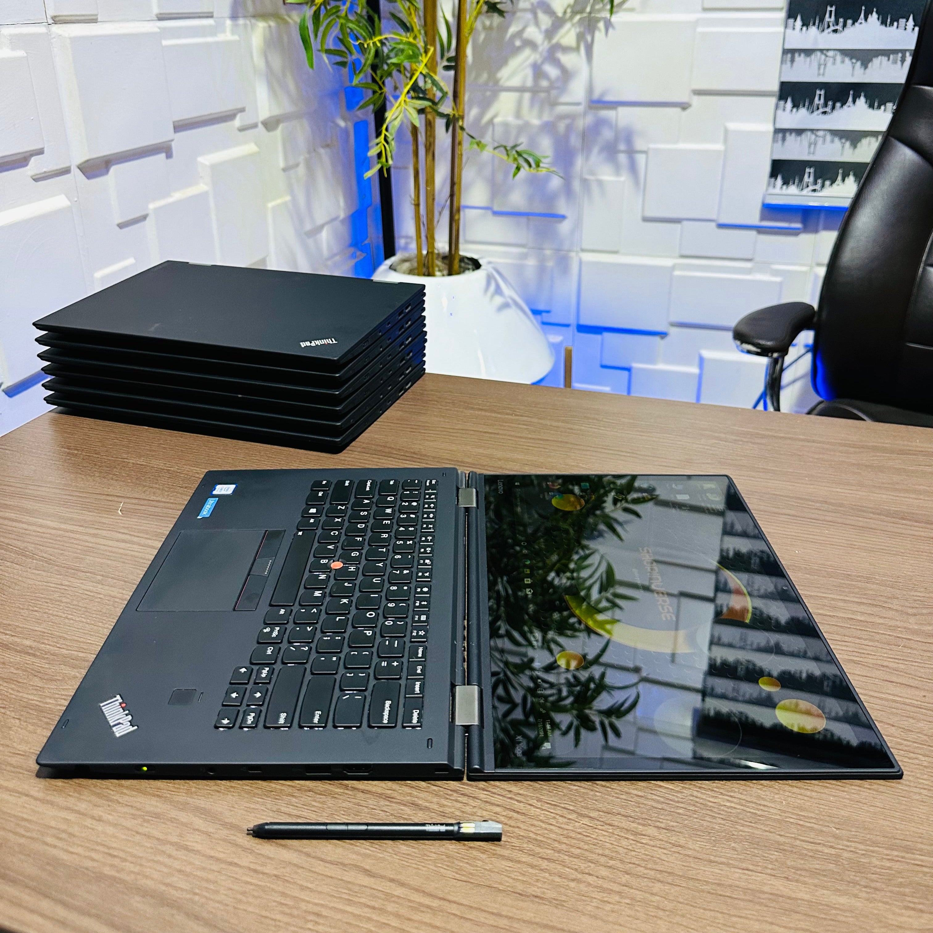 Lenovo X1 Yoga - 7th Gen. Intel Core i7 - 512GB SSD - 16GB RAM - keyboard Light - Touchscreen