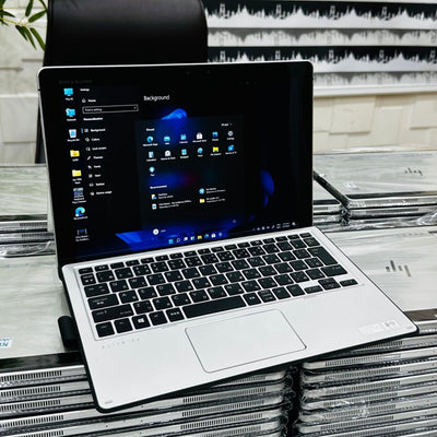 HP Elite x2 1012 G2 - 7th Gen. Intel Core i5 - 256GB SSD - 16GB RAM - Keypad Light - Touchscreen - Face ID