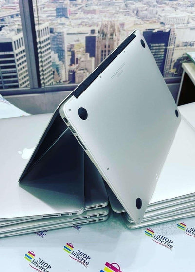 2012 Apple MacBook Air - Intel Core i5 - 64GB SSD - 4GB RAM - Keyboard Light