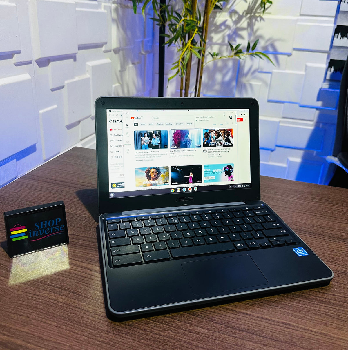 ASUS Chromebook C204M | Intel Celeron N3060 | 4GB RAM | 16GB eMMC | Minor Scratch