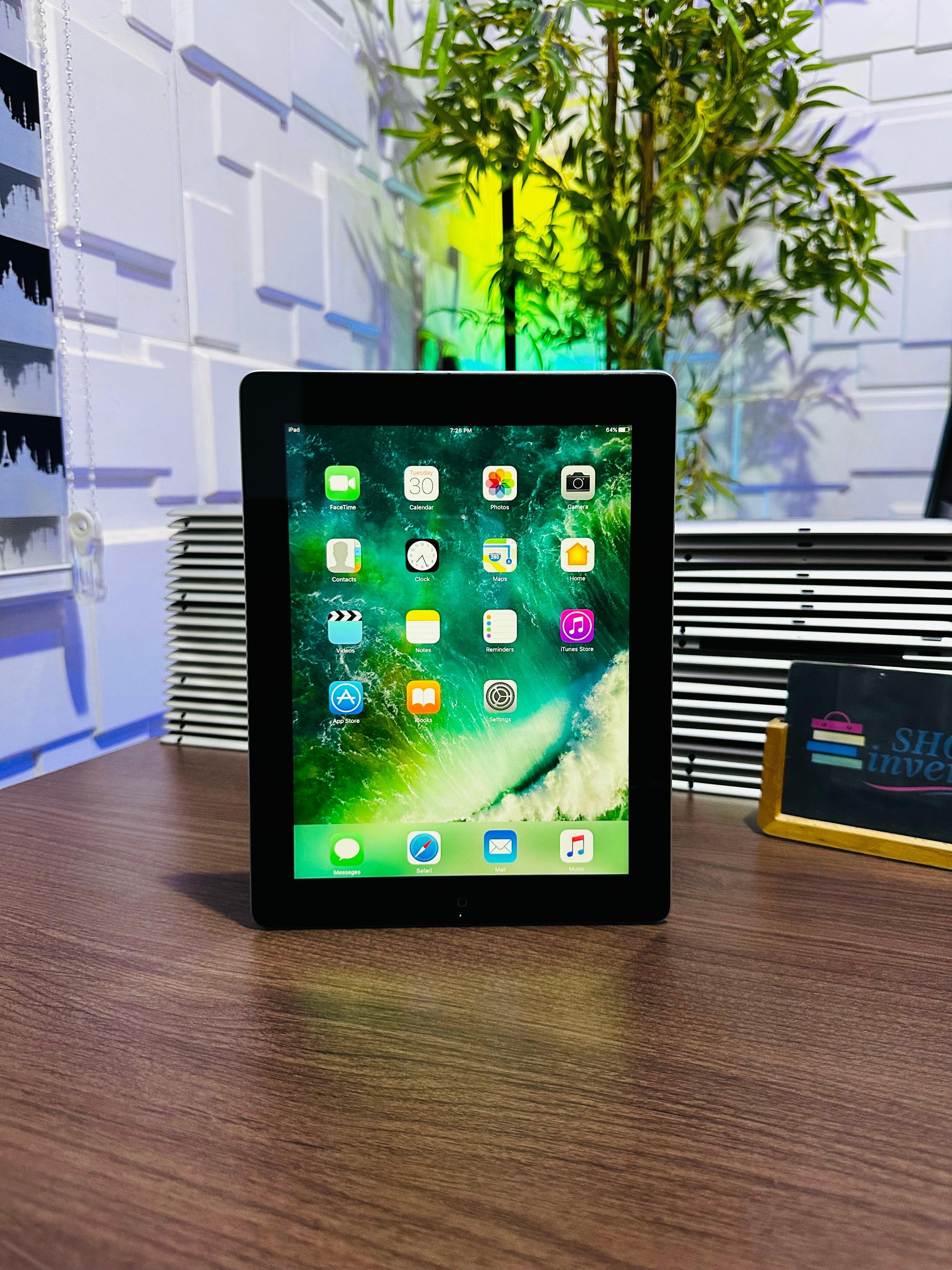 Apple iPad 4th Generation 16GB in Black offers