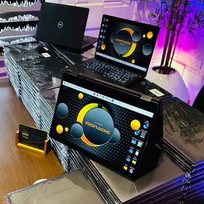 Dell Latitude 5300 2 - in - 1 - 8th Gen. Intel Core i7 - 256GB SSD - 8GB RAM - Touchscreen - Keyboard Light