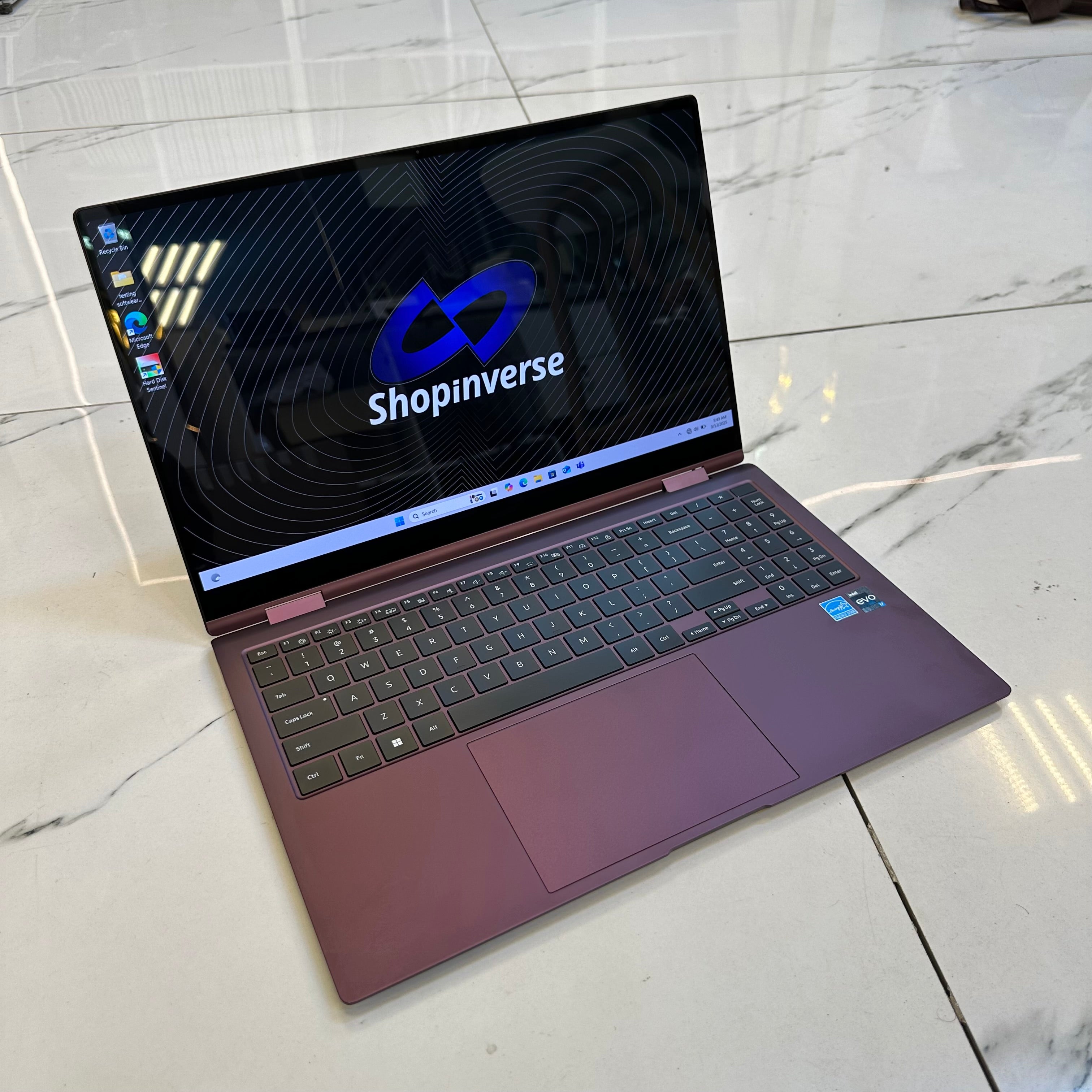 Samsung Galaxy Book 2 Pro 360 - 12th Gen. Intel Core i7 - 1TB SSD - 16GB RAM - Keyboard Light - Touchscreen