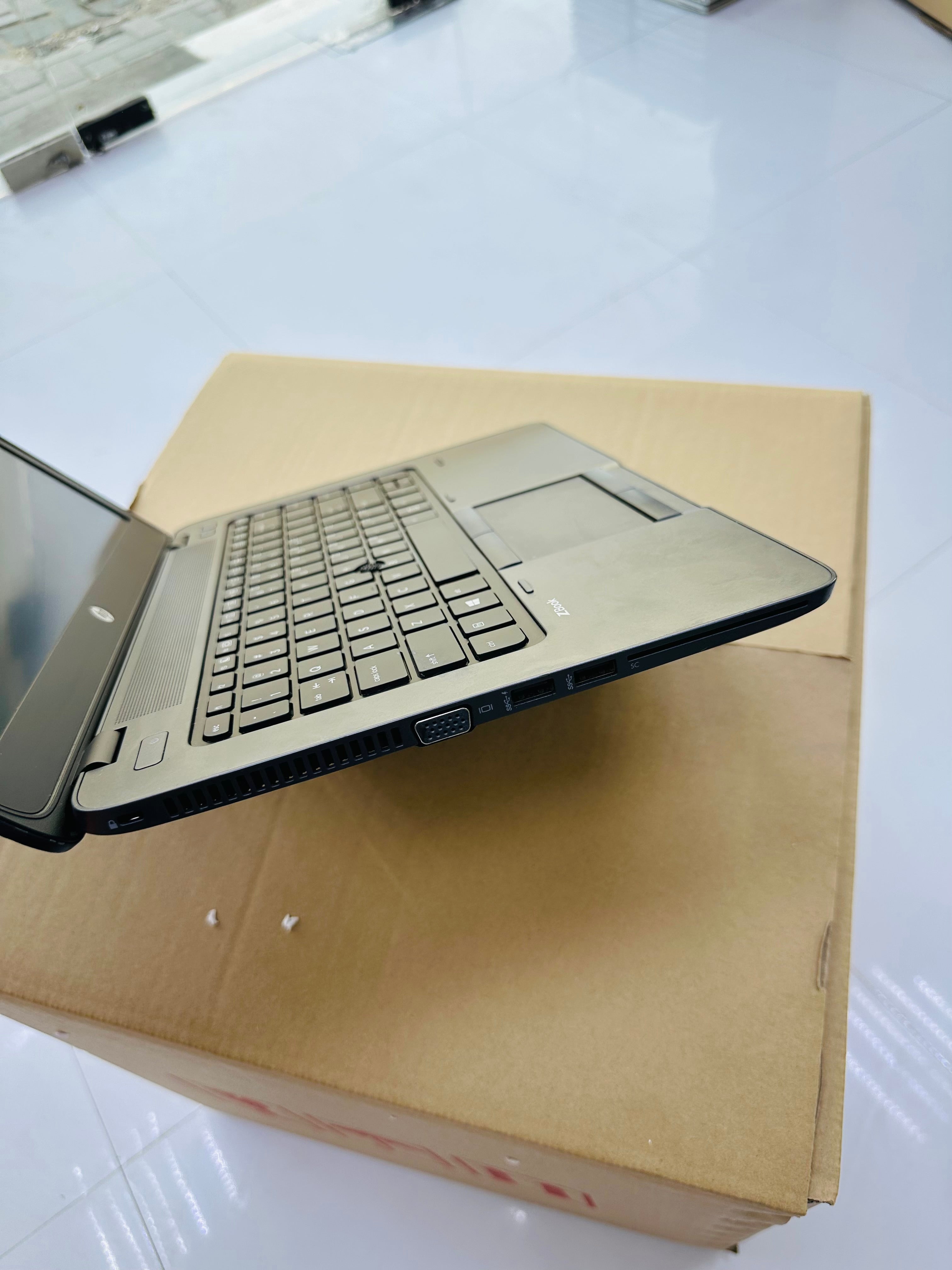 HP ZBook 14 G2 | Core i7 | 8GB RAM | 256GB SSD | 1GB Graphics | Backlit Keyboard