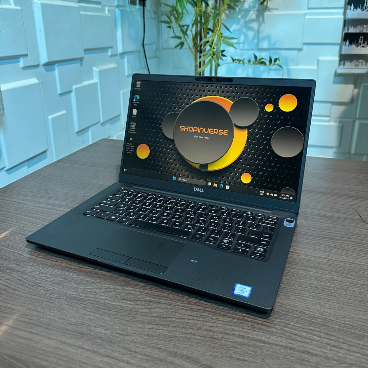 Dell Latitude 7400 - 8th Gen. Intel Core i5 - 256GB SSD - 16GB RAM - keyboard Light - Touchscreen
