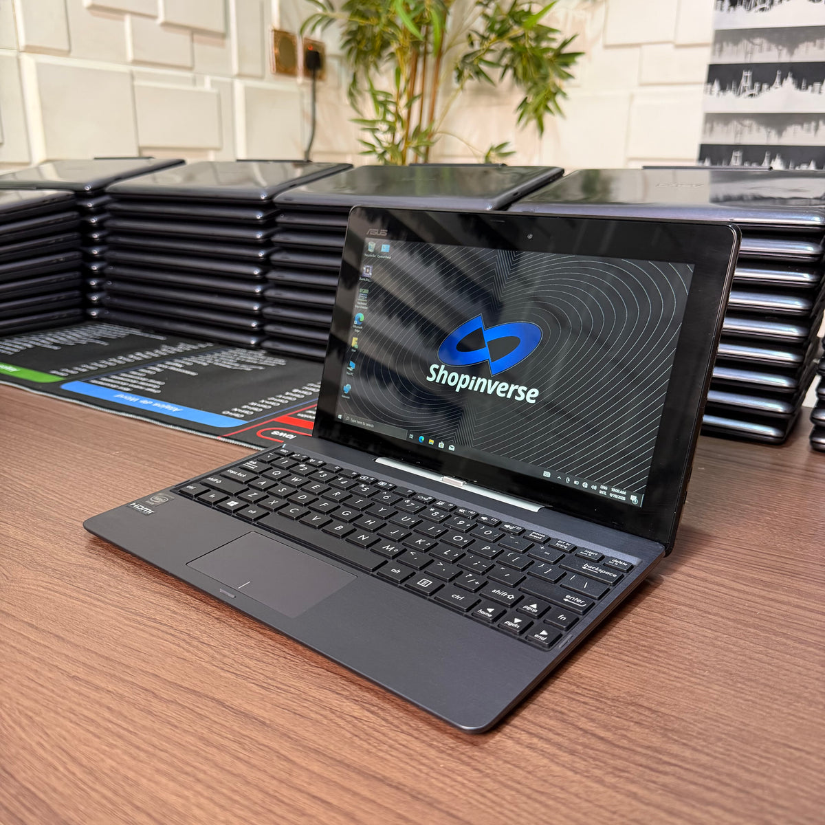 ASUS Transformer Book 2-in-1 Detachable | Intel Atom Z3740 | 2GB RAM | 64GB eMMC | Touchscreen