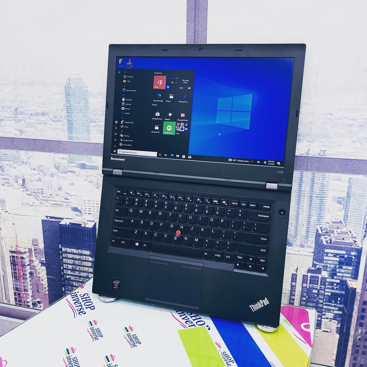 Lenovo ThinkPad L440 - Intel Core i5 - 250GB SSD - 8GB RAM - (Minor body crack)