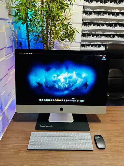 27-inch Apple iMac 2013 - Intel Core i7 - 1TB HDD + 128GB SSD - 16GB RAM - 4GB Nvidia GeForce GTX Graphics - (Tiny crack on glass)