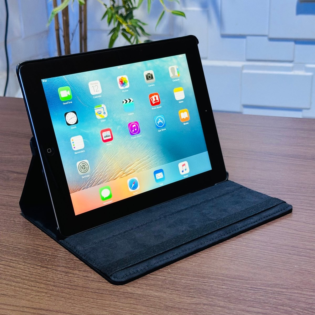 32GB Apple iPad 2 - WiFi - Black - Shopinverse