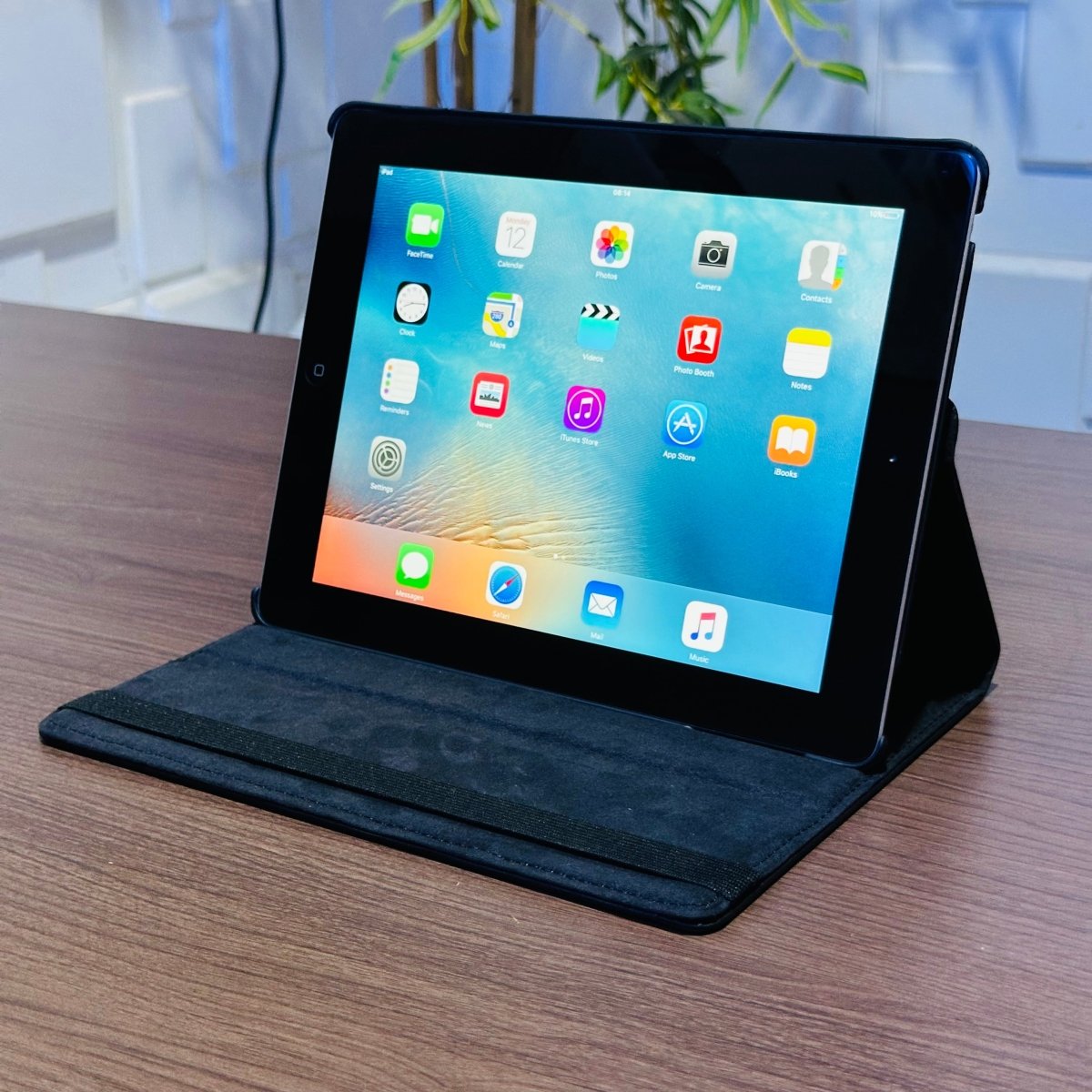 32GB Apple iPad 2 | WiFi + SIM | Black – Shopinverse