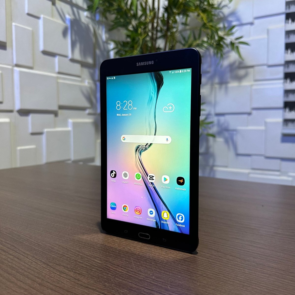 32GB Samsung Galaxy Tab E - WiFi + SIM