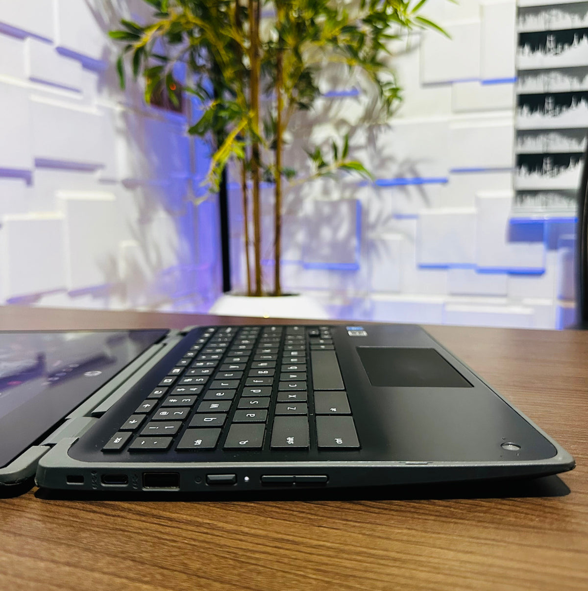 HP Chromebook x360 11 G3 EE | Intel Celeron N4020 | 4GB RAM | 32GB eMMC | Touchscreen | Minor Scratch