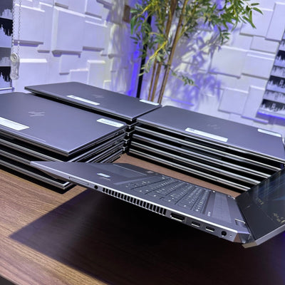 HP zBook Studio G5 - 8th Intel Core i7 - 512GB SSD - 16GB RAM - 4GB Nvidia Quadro - keyboard Light