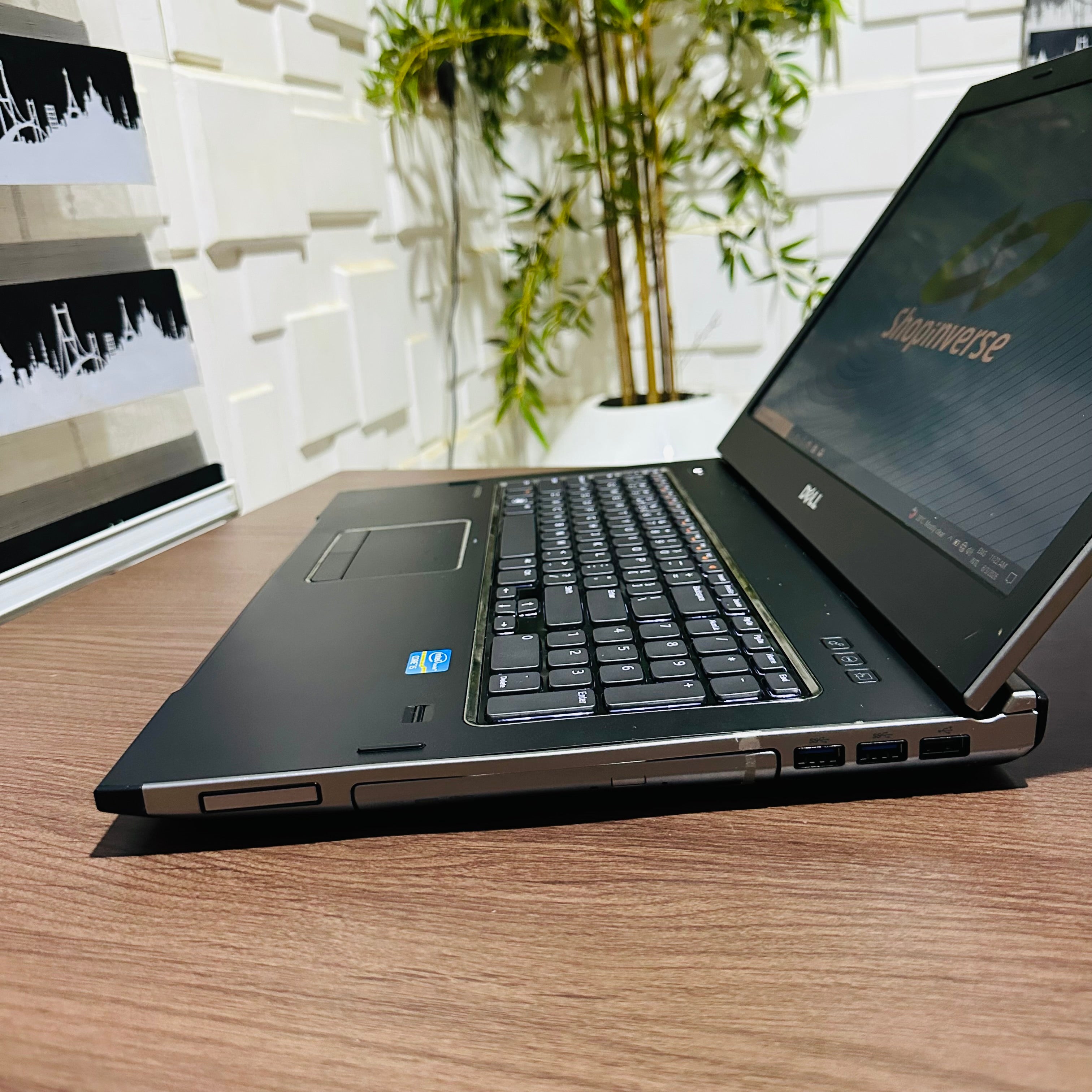 Dell Vostro 3750 | Core i5 | 8GB RAM | 500GB HDD | Backlit