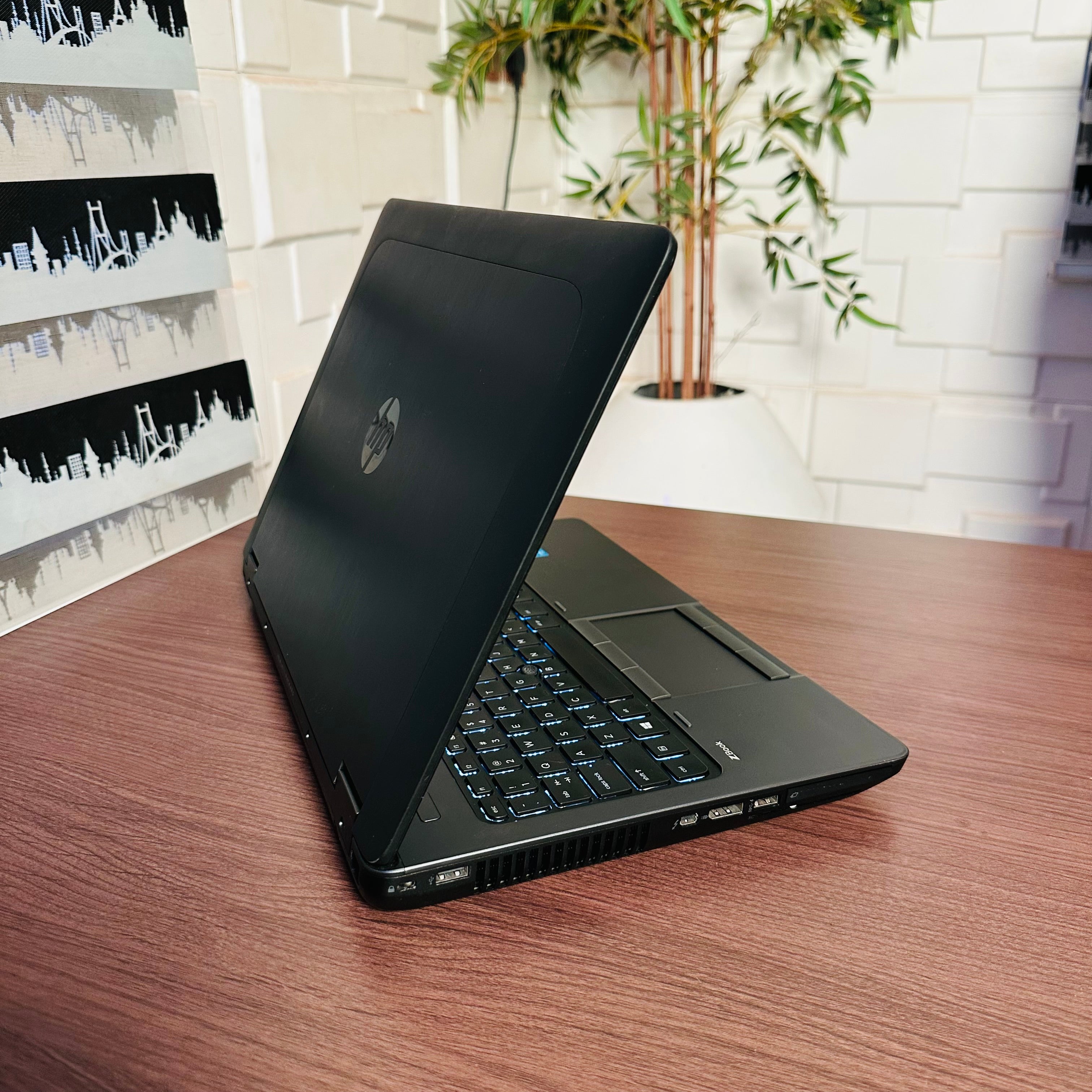 HP ZBook 15 | Core i7 Quad-Core | 8GB RAM | 500GB HDD | 2GB Nvidia Graphics