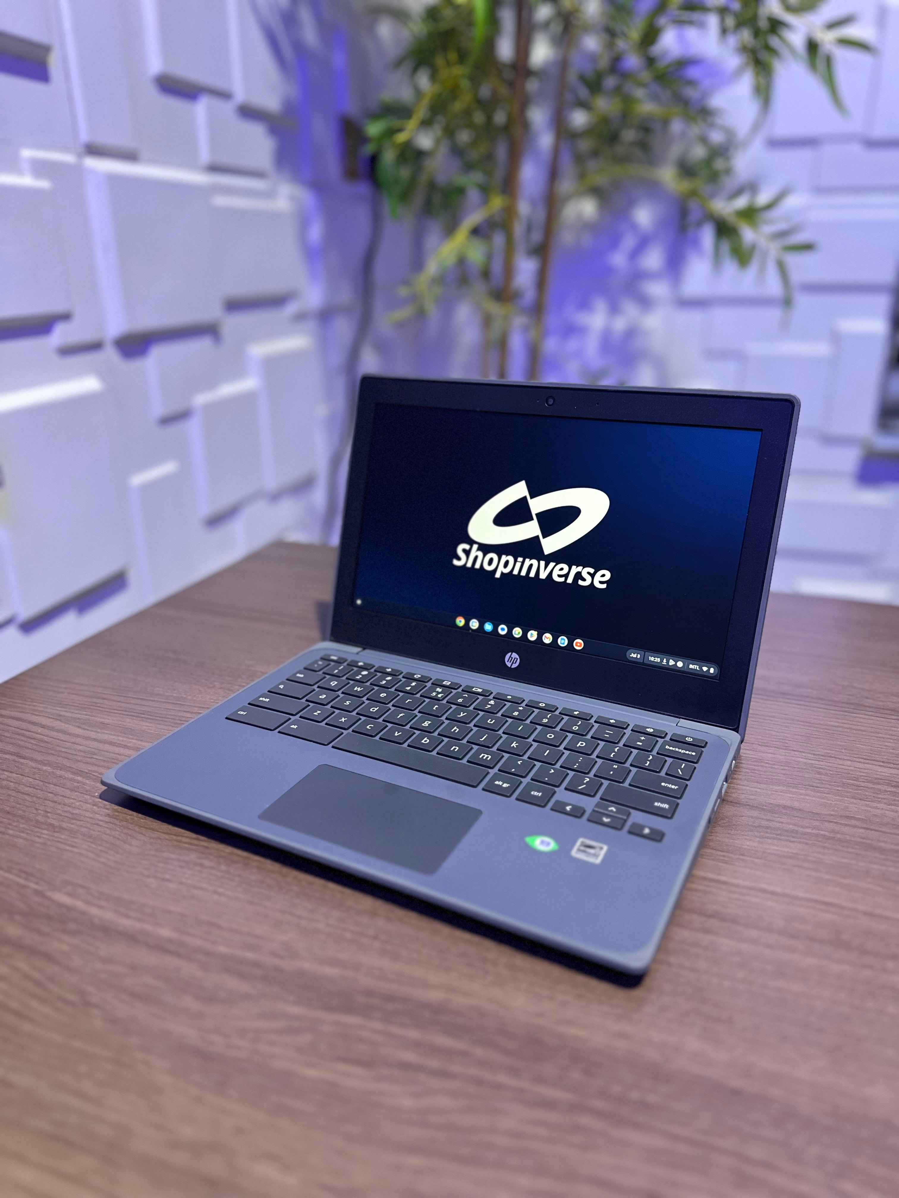 HP Chromebook 11 G8 EE - Intel Celeron N4020 - 32GB eMMC - 4GB RAM
