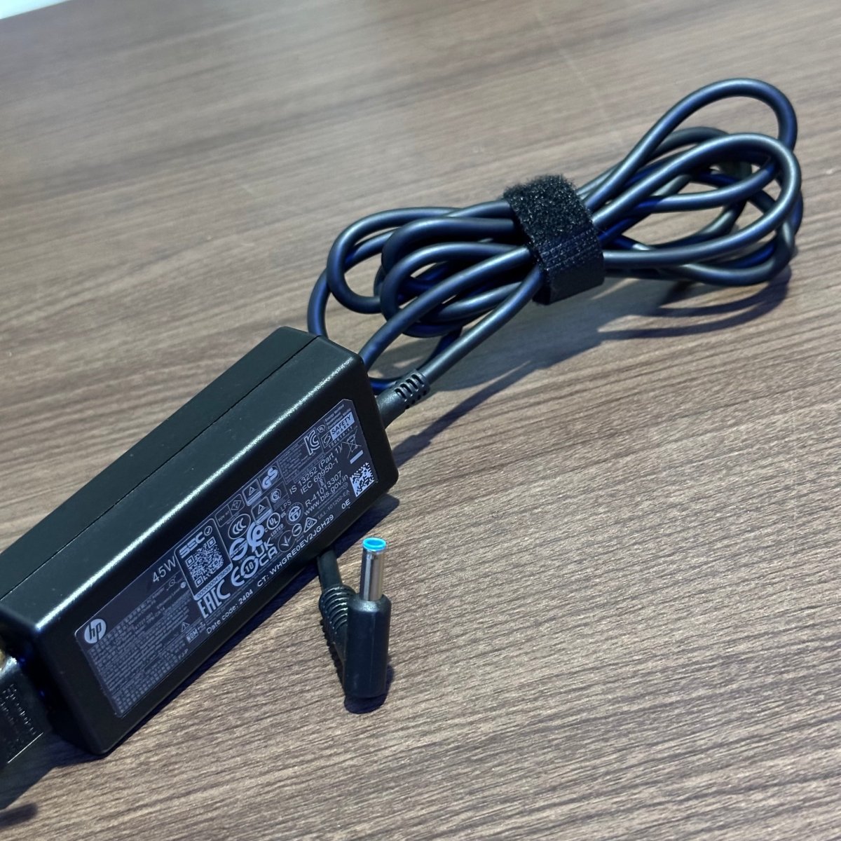 45W HP Blue Pin Charger - EU Plug