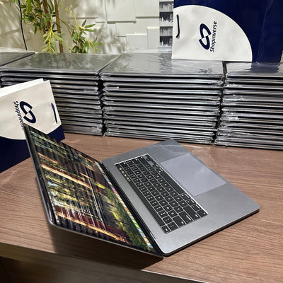 Apple MacBook Pro 2018 - Intel Core i9 - 500GB SSD - 16GB RAM - 4GB Dedicated Graphics - Touch ID - Touch Bar - Keyboard Light - (Minor body dent)