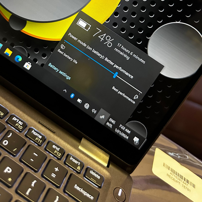 Dell Latitude 5300 2 - in - 1 - 8th Gen. Intel Core i7 - 256GB SSD - 8GB RAM - Touchscreen - Keyboard Light