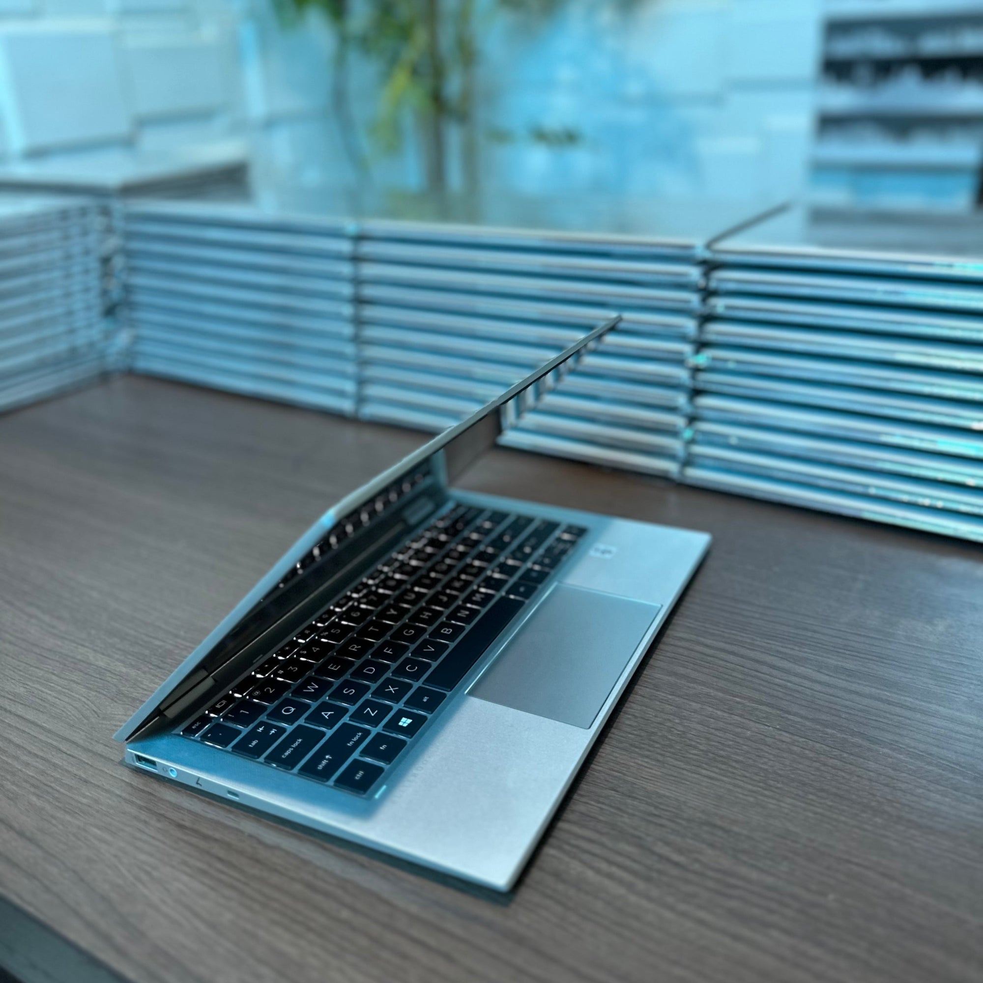 HP EliteBook x360 1030 G7 - 10th Gen. Intel Core i7 - 256GB SSD - 16GB RAM  - Keyboard Light - Touchscreen