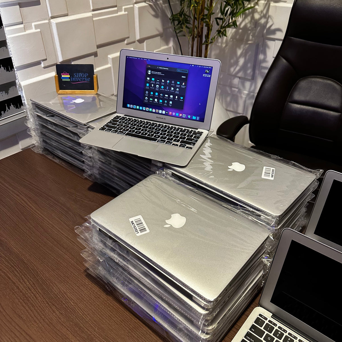 Apple MacBook Air 2013 | Intel Core i5 | 4GB RAM | 128GB SSD | Backlit Keyboard