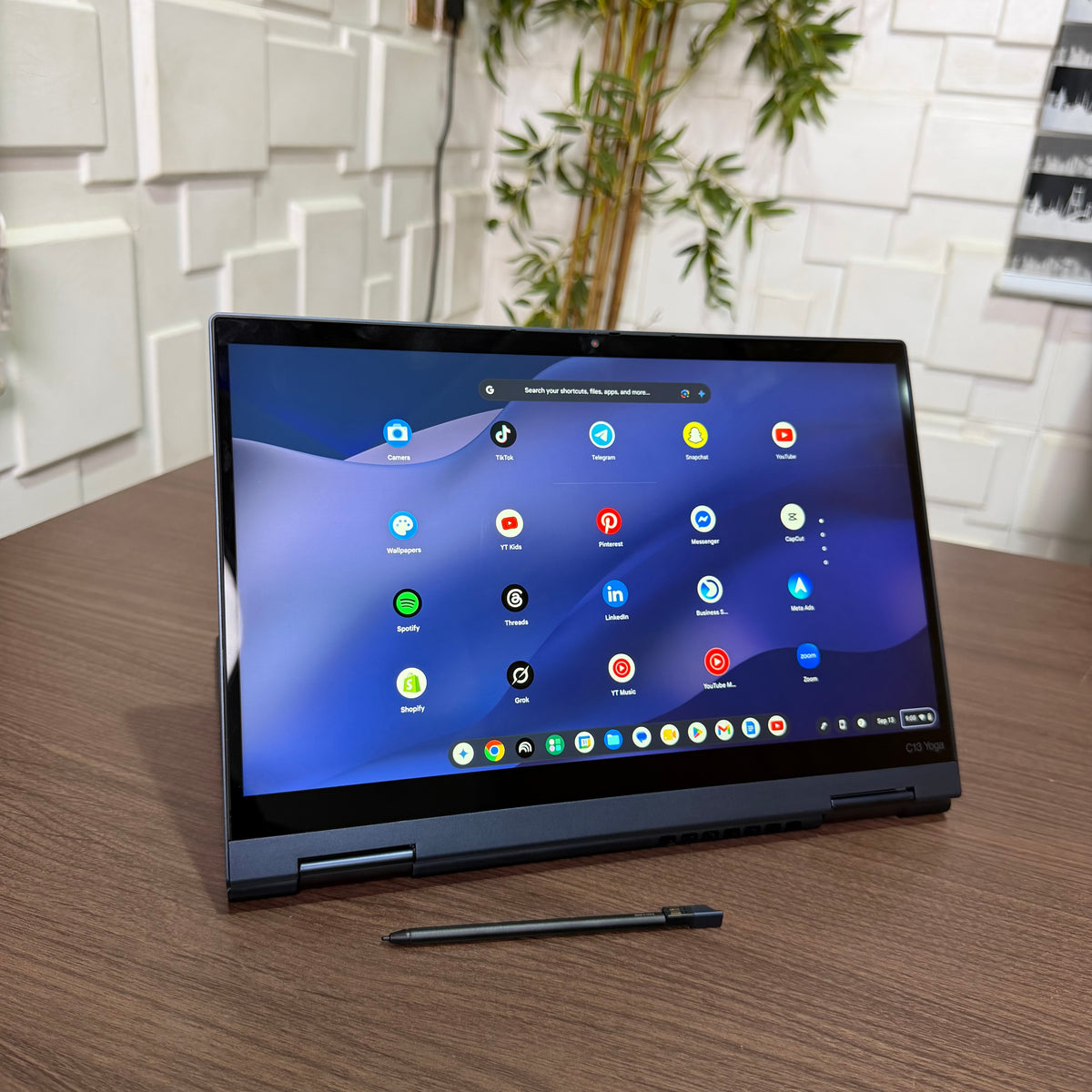 Lenovo ThinkPad C13 Yoga Gen 1 Chromebook | Ryzen 5 3500C | 8GB RAM | 128GB eMMC | Backlit Keyboard