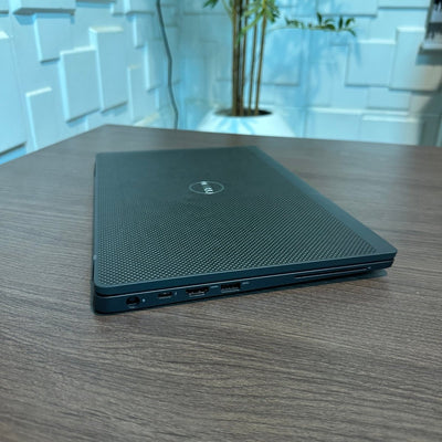 Dell Latitude 7400 - 8th Gen. Intel Core i5 - 256GB SSD - 16GB RAM - keyboard Light - Touchscreen