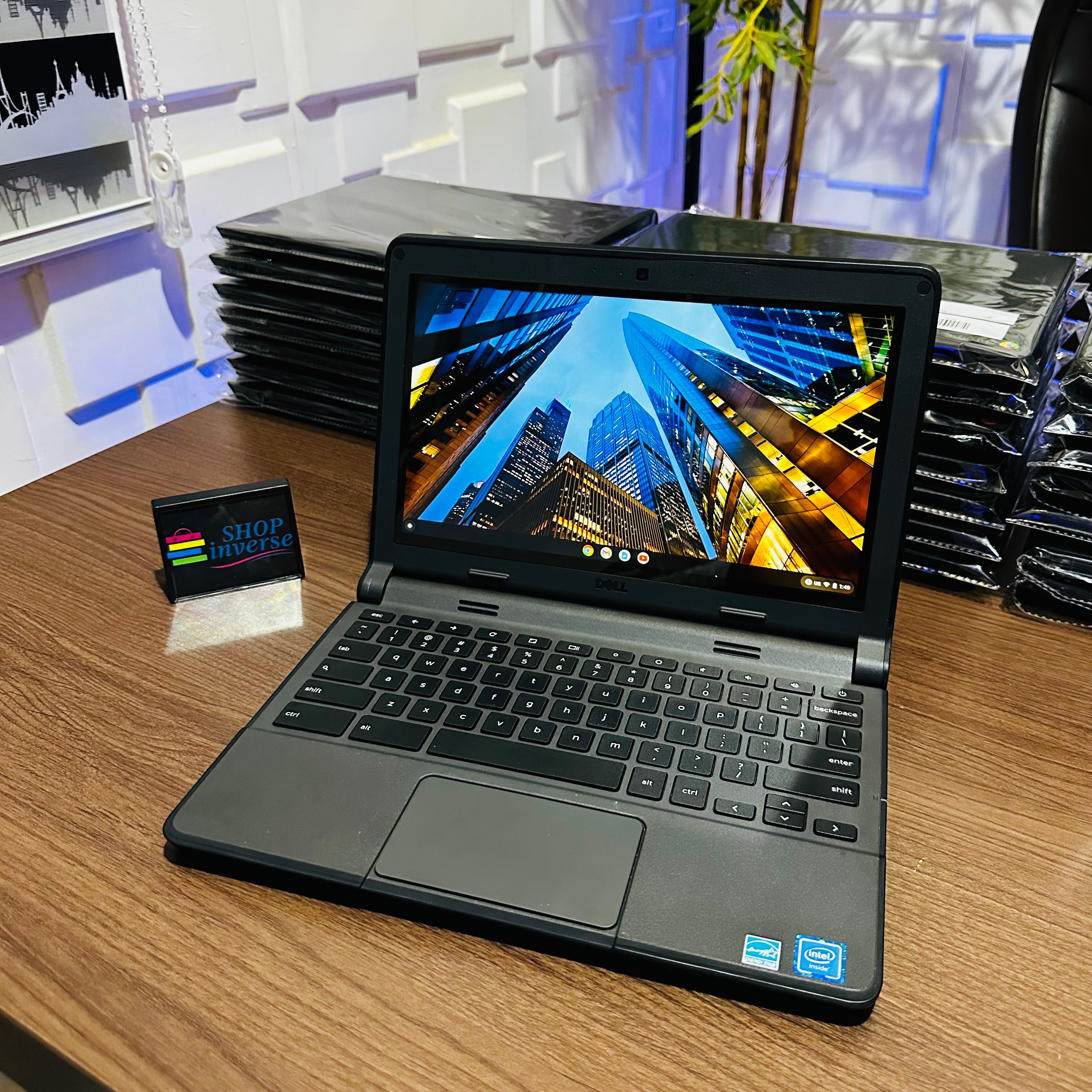 Dell Chromebook 11 | Intel Celeron | 2GB RAM | 16GB eMMC | Minor Dent