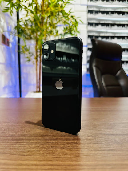 64GB Apple iPhone 11 - Black