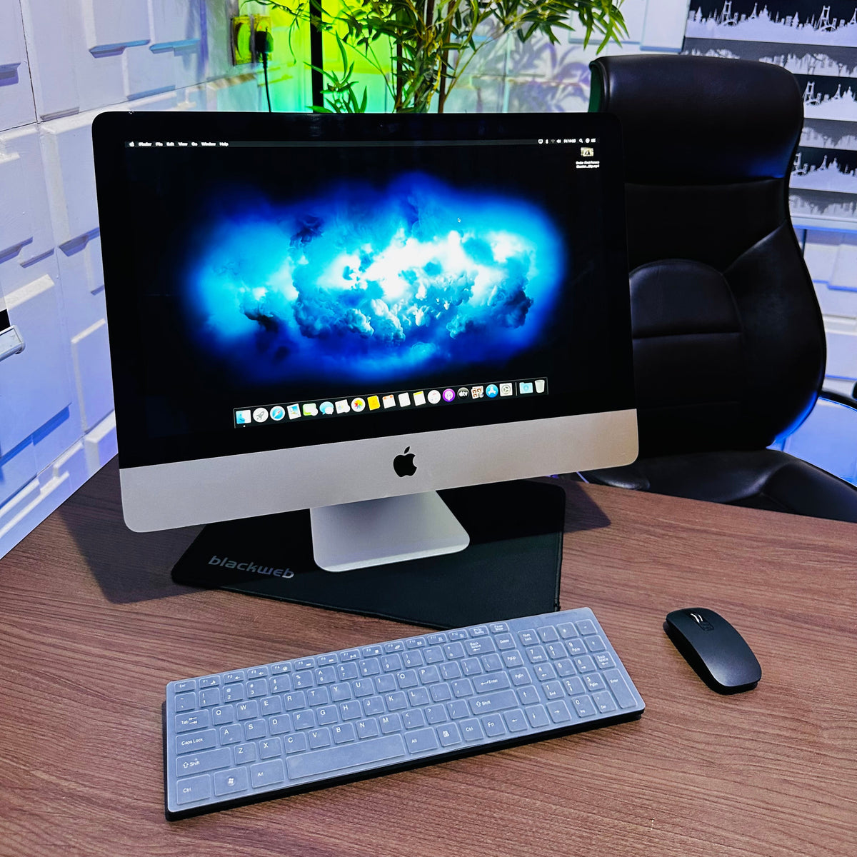 Apple iMac Retina 4K 21.5-Inch 2017 | 7th Gen Core i5 | 16GB RAM | 1TB HDD + SSD | 2GB Radeon Pro 555