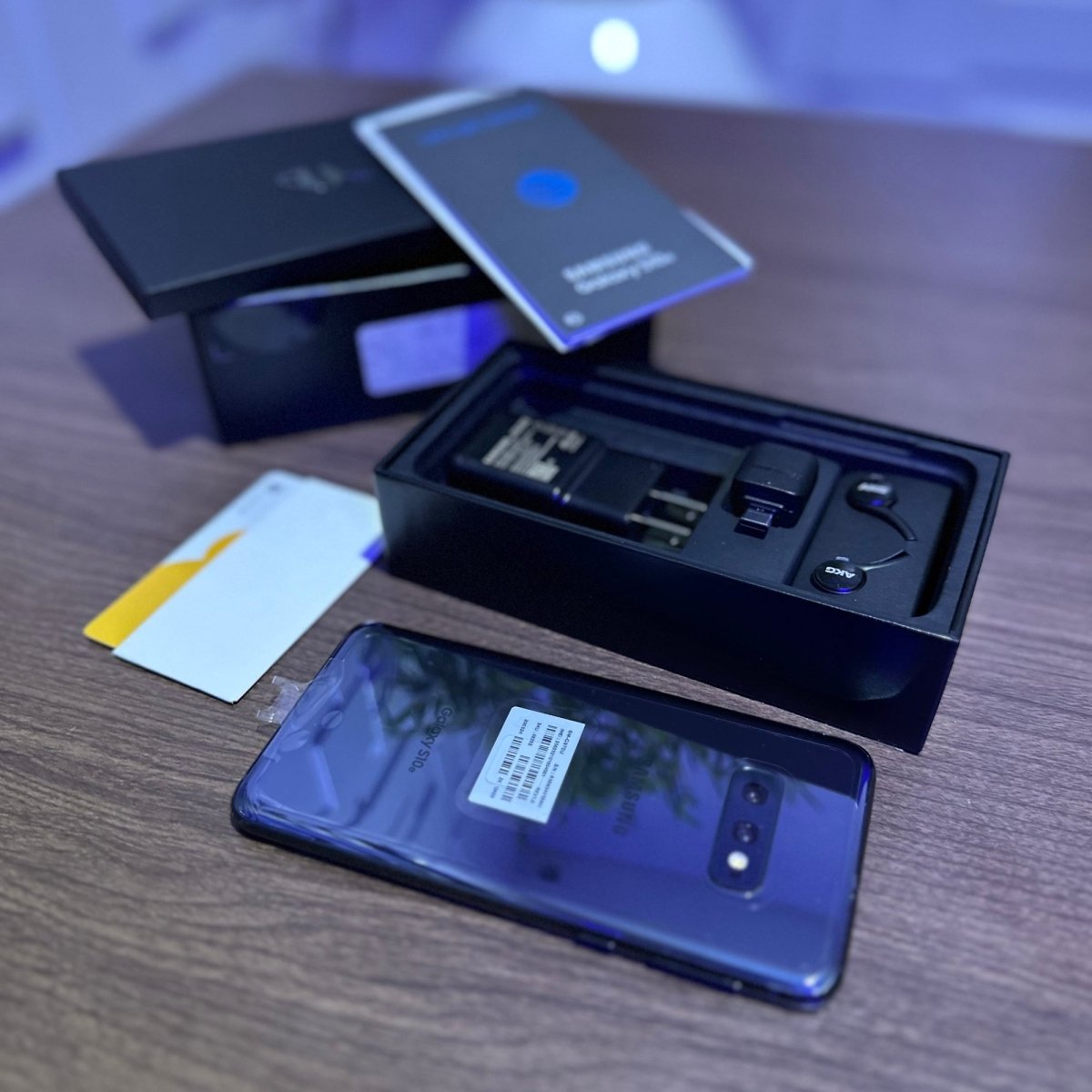 128GB Samsung Galaxy S10e - 6GB RAM