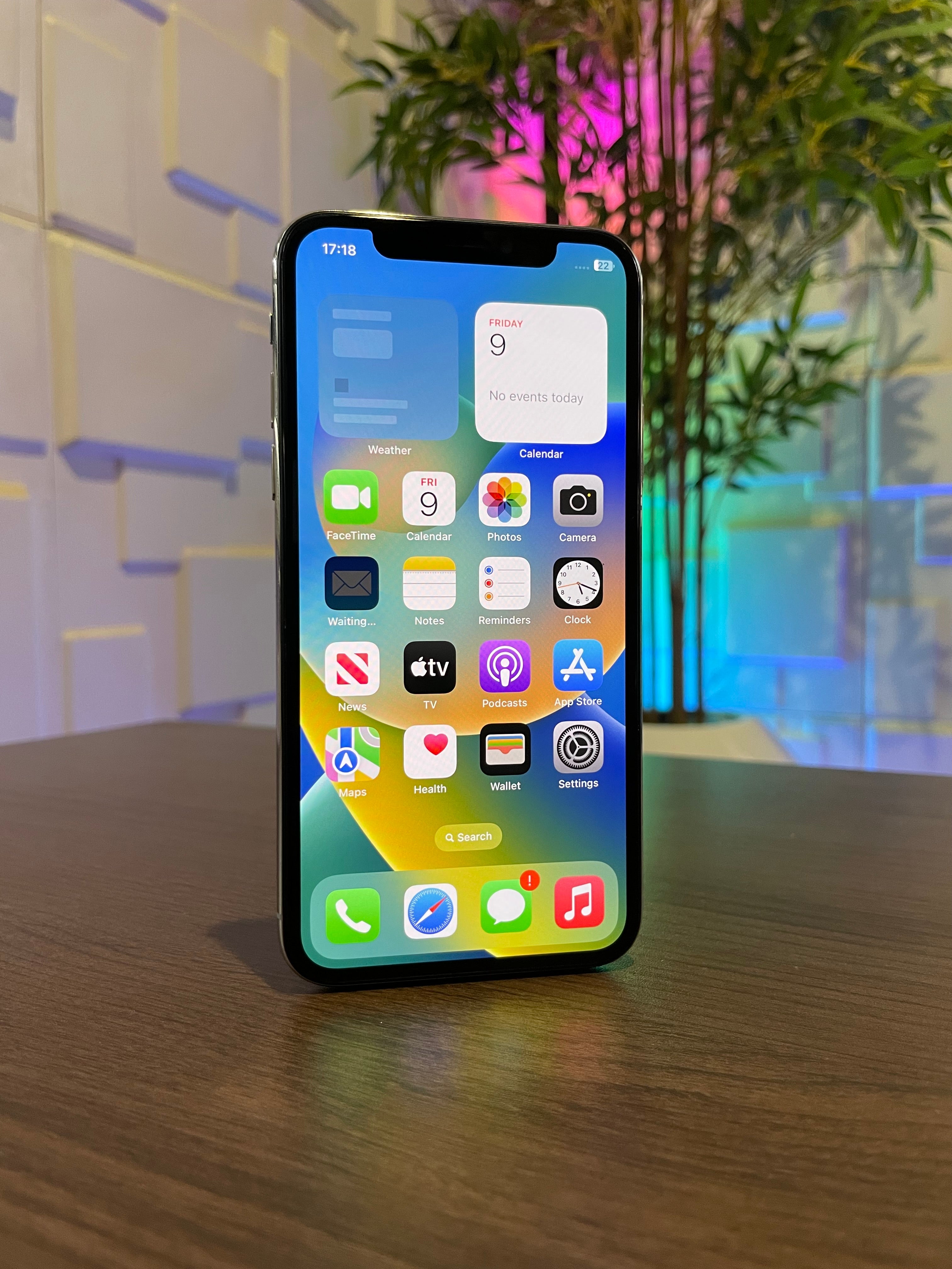 Apple iPhone X - 64GB ROM - 3GB RAM - Silver – SHOPINVERSE