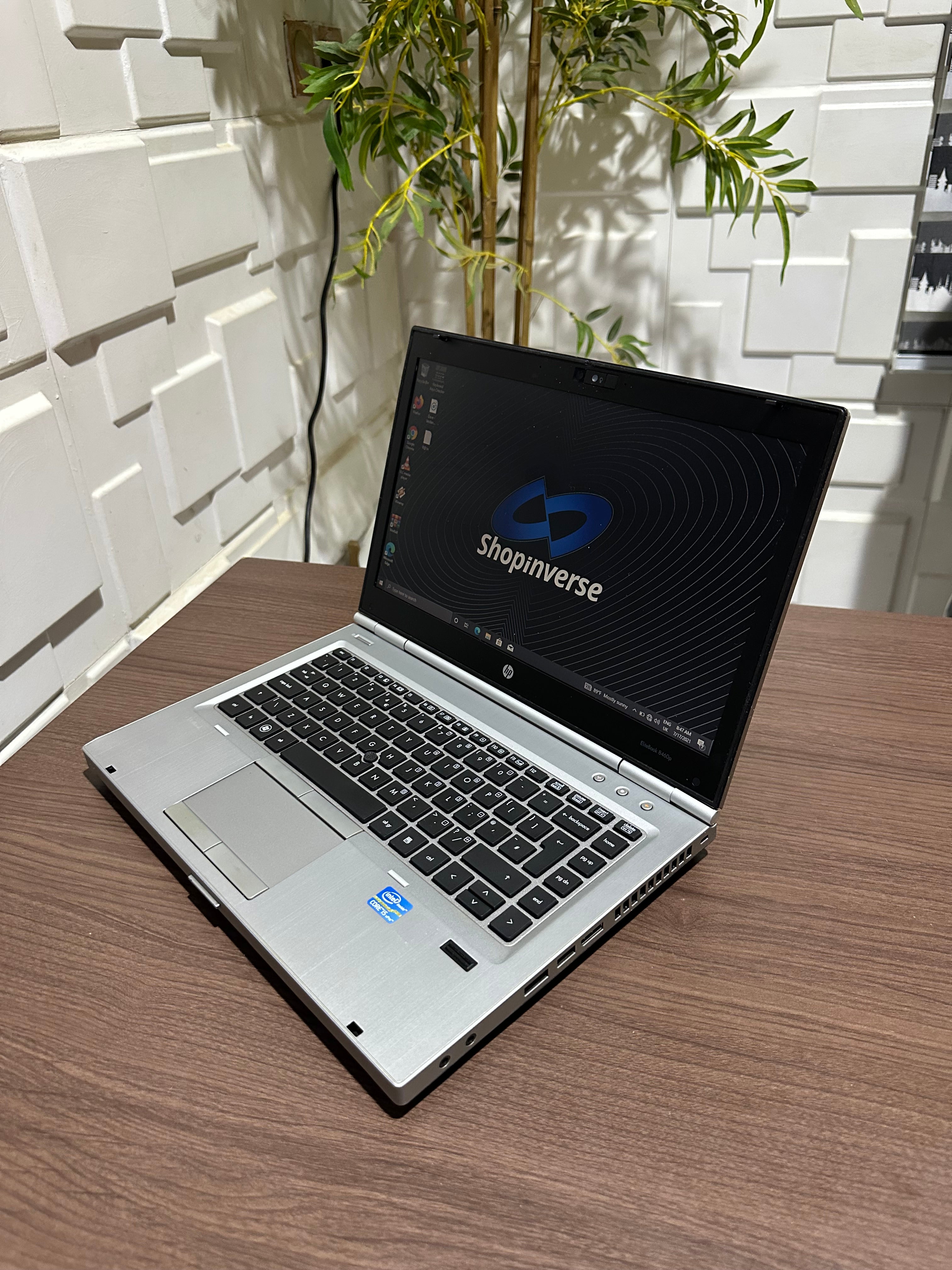 HP EliteBook 8460p - Intel Core i5 - 250GB HDD - 8GB RAM
