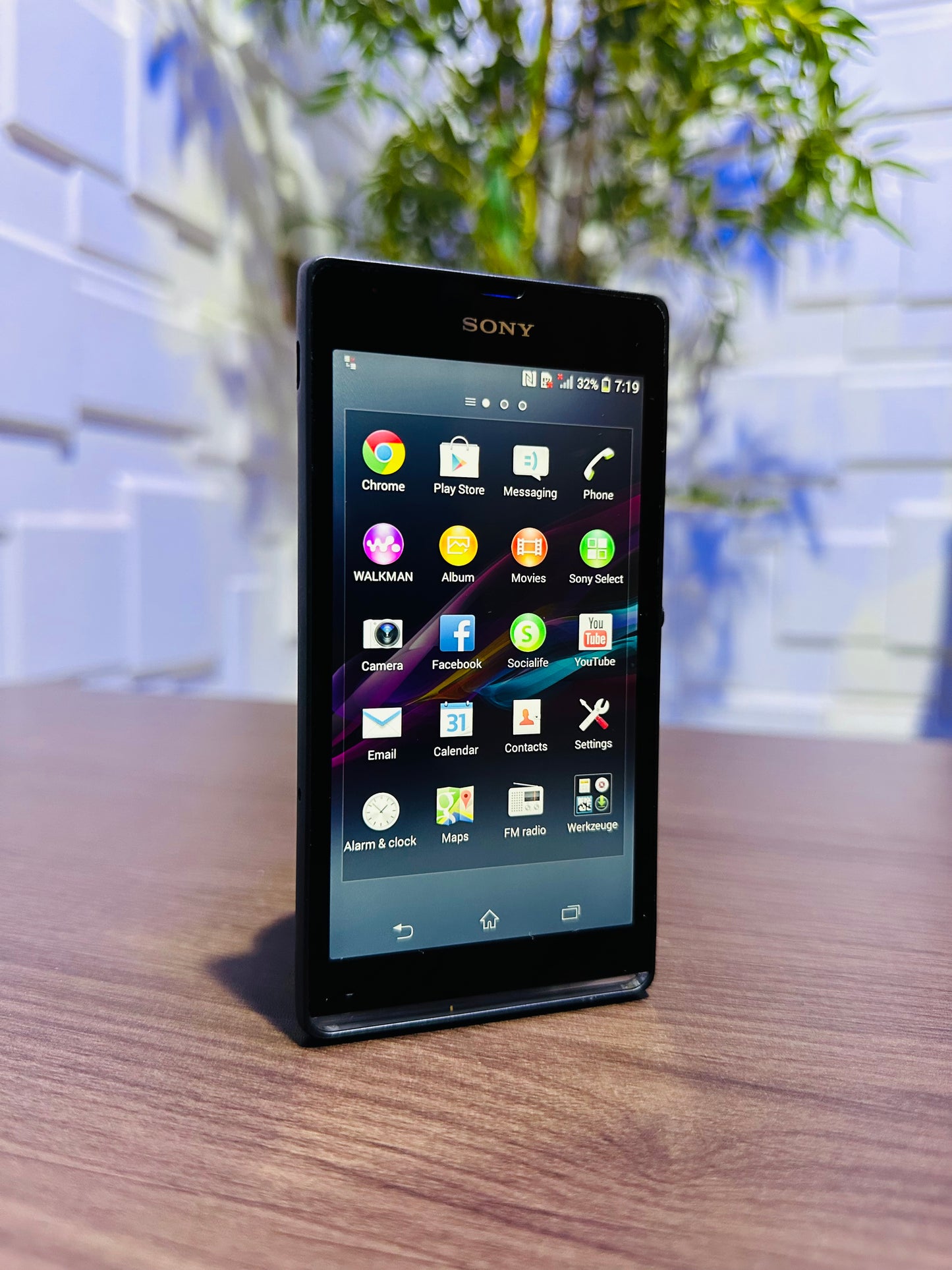 Sony Xperia C5303