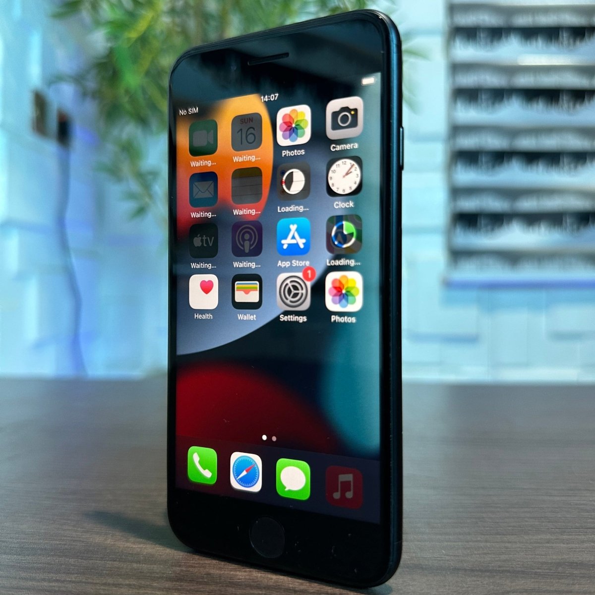 32GB Apple iPhone Shopinverse