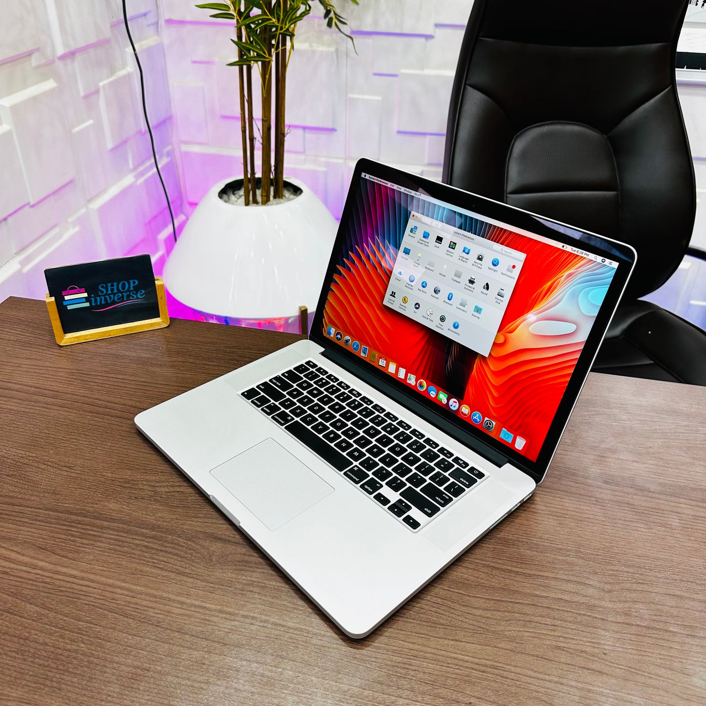 15-inch Apple MacBook Pro Retina 2014 - Intel Core i7 - 500GB SSD - 16GB RAM - 1.5GB Graphics - Keyboard Light