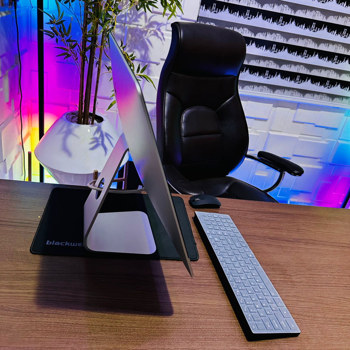 Apple iMac Retina 4K 21.5-Inch 2017 | 7th Gen Core i5 | 16GB RAM | 1TB HDD + SSD | 2GB Radeon Pro 555