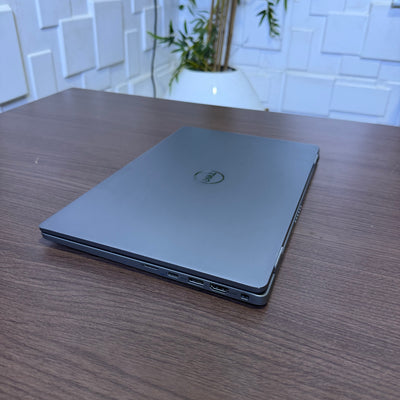 Dell Latitude 7420 | 11th Gen Core i5 | 16GB RAM | 256GB SSD | Full HD | Backlit Keyboard | Minor Scratch