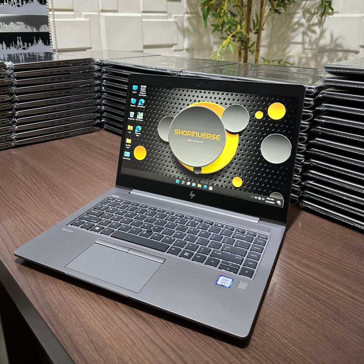 HP zBook 14u G6 - 8th Gen. Intel Core i7 - 256GB SSD - 16GB RAM - 4GB Dedicated Graphics - Keyboard Light