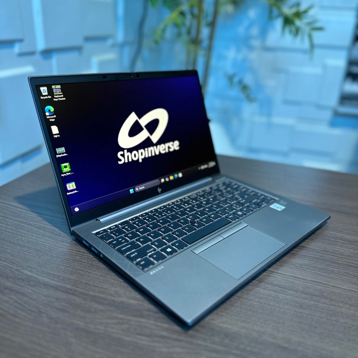 HP ZBook Firefly 14 G7 Mobile Workstation - 10th Gen. Intel Core i7 - 256GB SSD - 16GB RAM - keyboard Light - Touchscreen