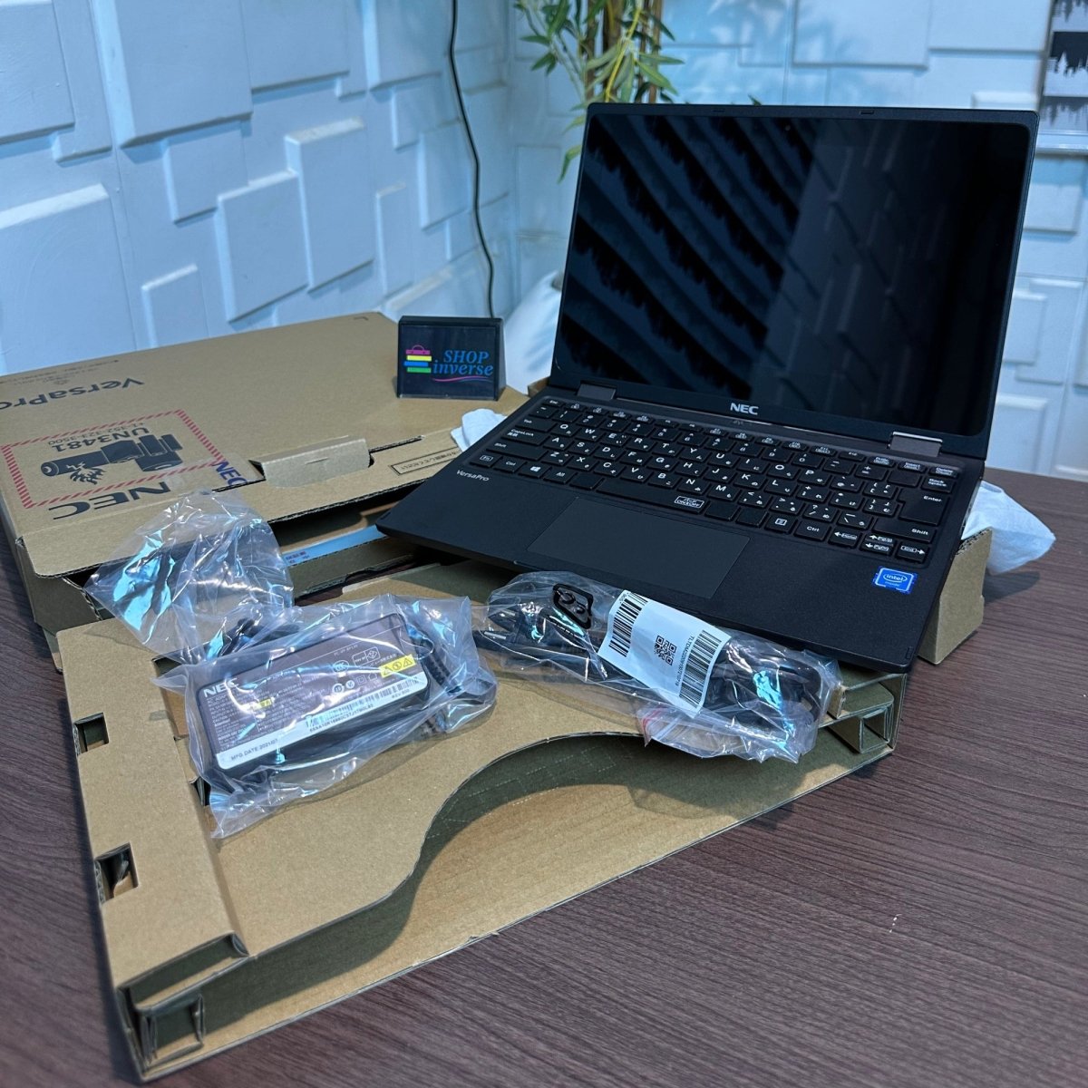Nec VersaPro VEE 11R5 - Intel Celeron N4120 - 64GB eMMC - 4GB RAM - Touchscreen