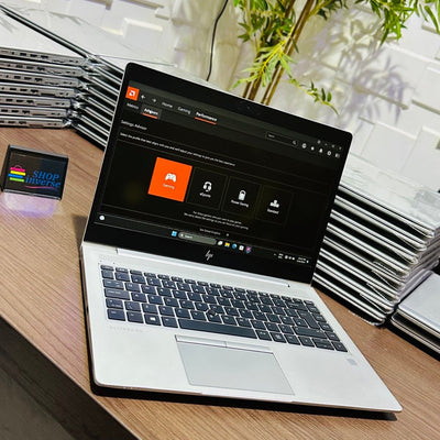 HP EliteBook 745 G6 - AMD Ryzen 5 - 256GB SSD - 16GB RAM - 2GB Dedicated Graphics - Keypad Light