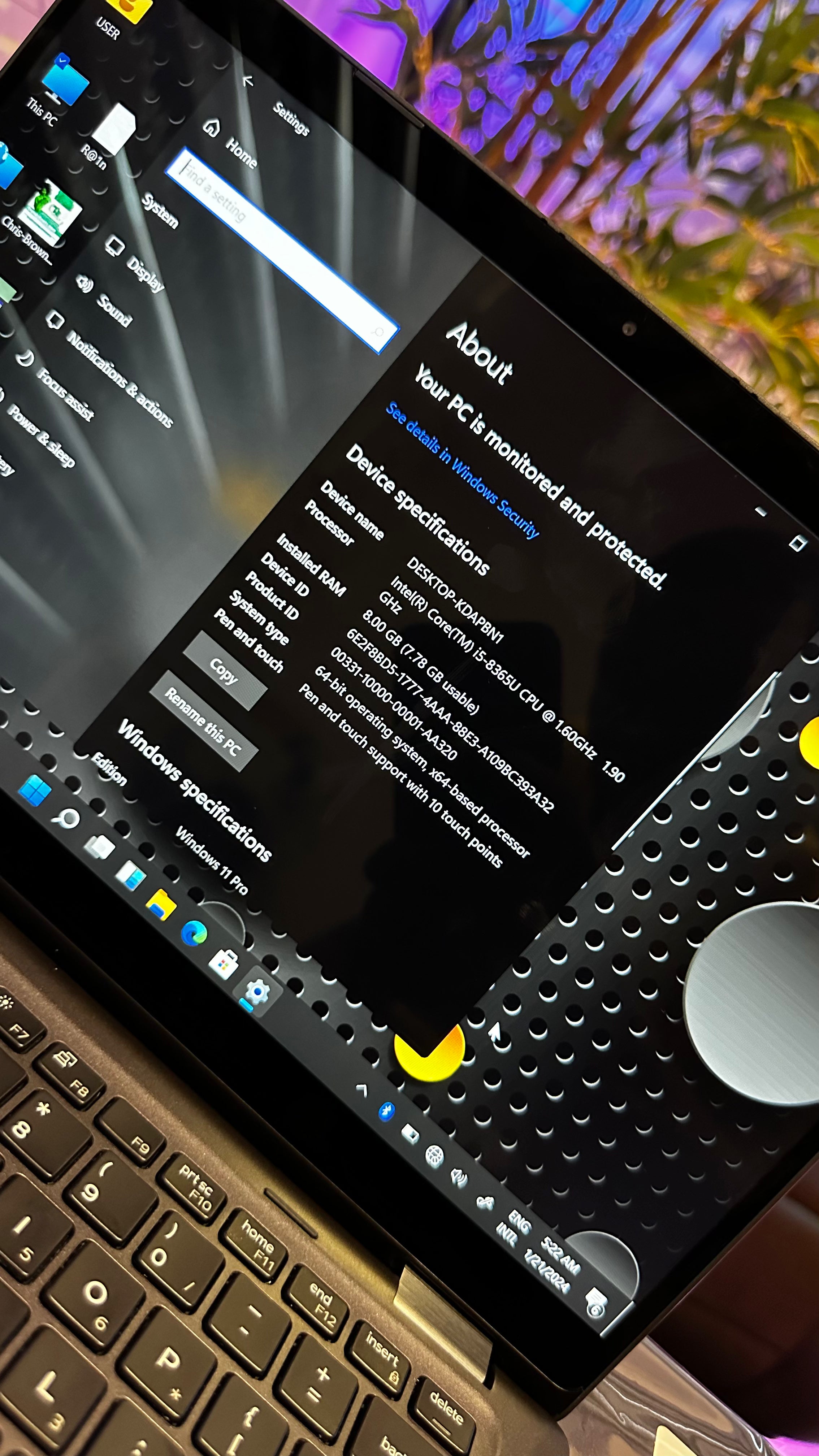 Dell Latitude 5300 2-in-1 - 8th Gen. Intel Core i5 - 256GB SSD - 8GB RAM - Touchscreen - Keyboard Light