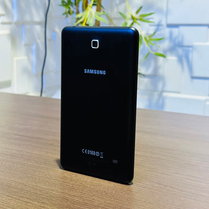 8GB Samsung Galaxy Tab 4 - Black