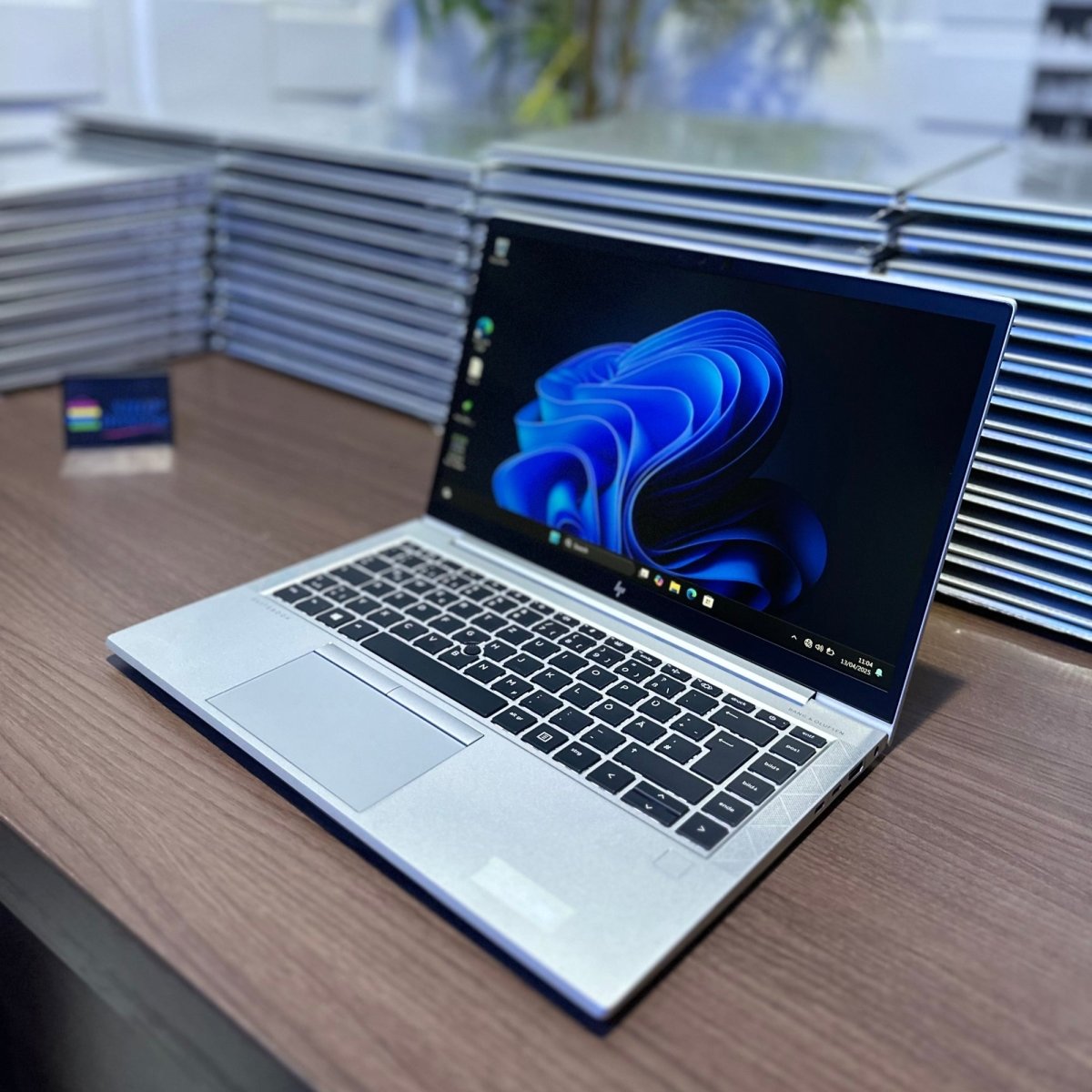 HP EliteBook 845 G7 - 10th Gen. AMD Ryzen 5 Pro - 256GB SSD - 16GB RAM - Keyboard Light