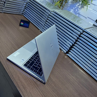 HP EliteBook 840 G7 - 10th Gen. Intel Core i5 - 256GB SSD - 8GB RAM - Keyboard Light