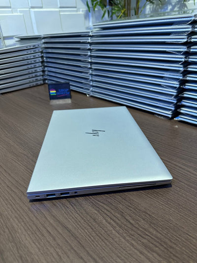 HP EliteBook 830 G8 - 11th Gen. Intel Core i5 - 256GB SSD - 8GB RAM - keyboard Light