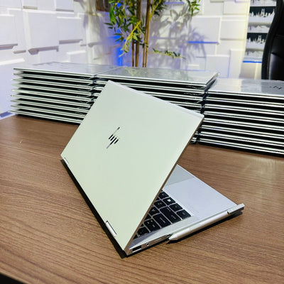 HP EliteBook x360 1040 G7 - 10th Gen. Intel Core i7 - 512GB SSD - 16GB RAM - Touchscreen - Keyboard Light