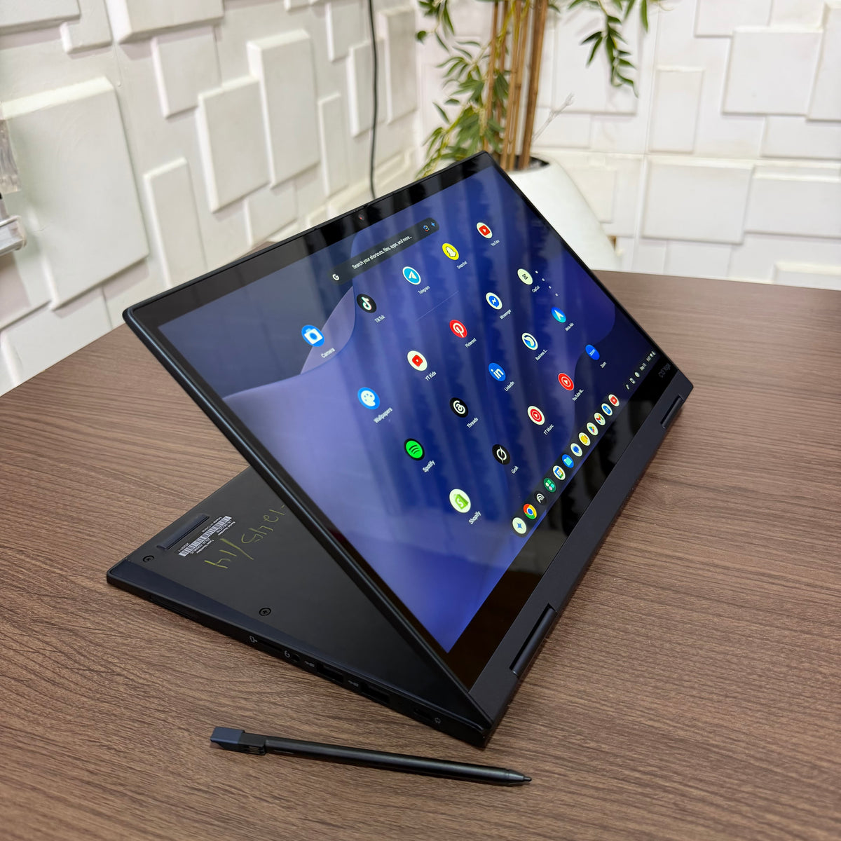 Lenovo ThinkPad C13 Yoga Gen 1 Chromebook | Ryzen 5 3500C | 8GB RAM | 128GB eMMC | Backlit Keyboard