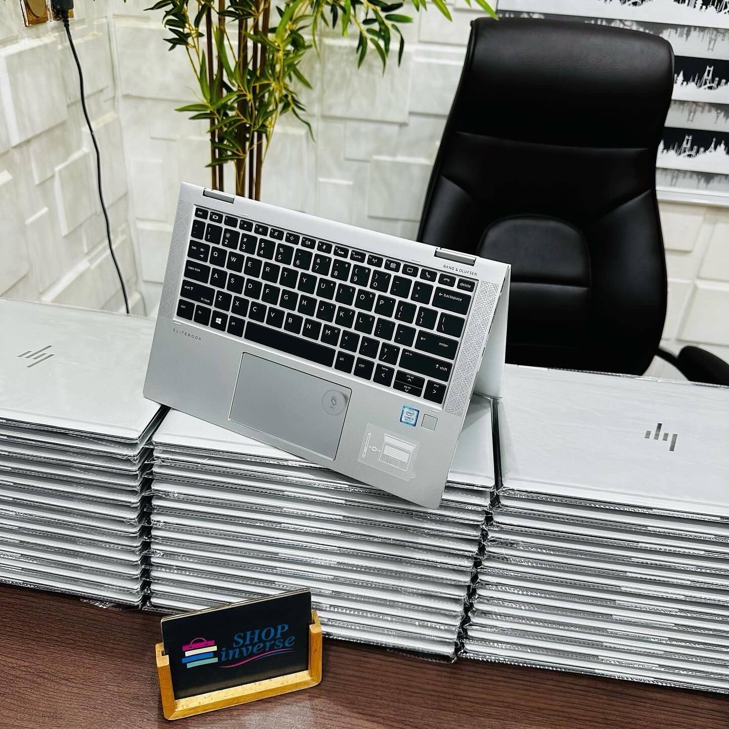 HP EliteBook x360 1030 G4 - 8th Gen. Intel Core i5 - 256GB SSD